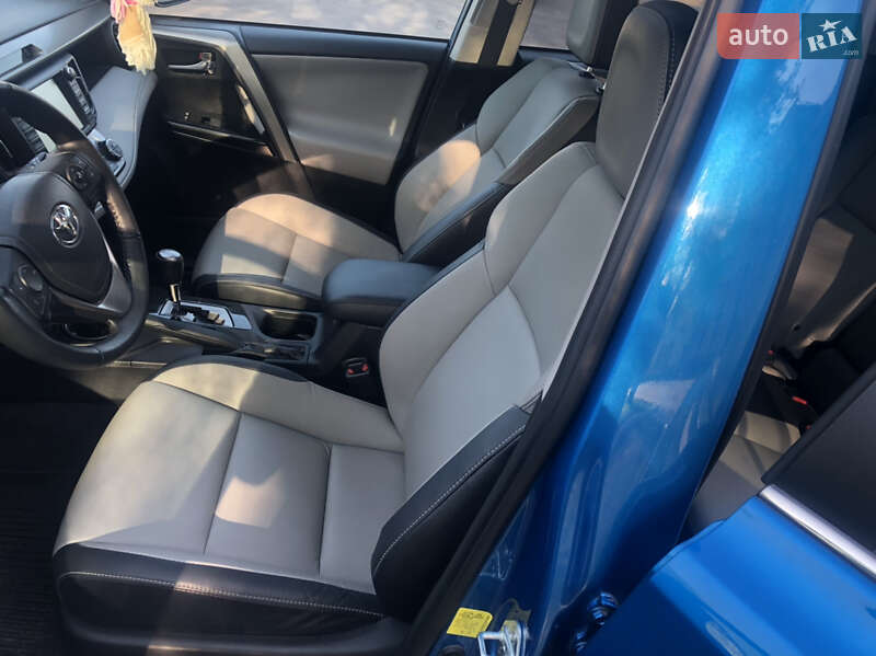 Позашляховик / Кросовер Toyota RAV4 2017 в Кам'янському фото 28 Позашляховик / Кросовер Toyota RAV4 2017 в Кам'янському