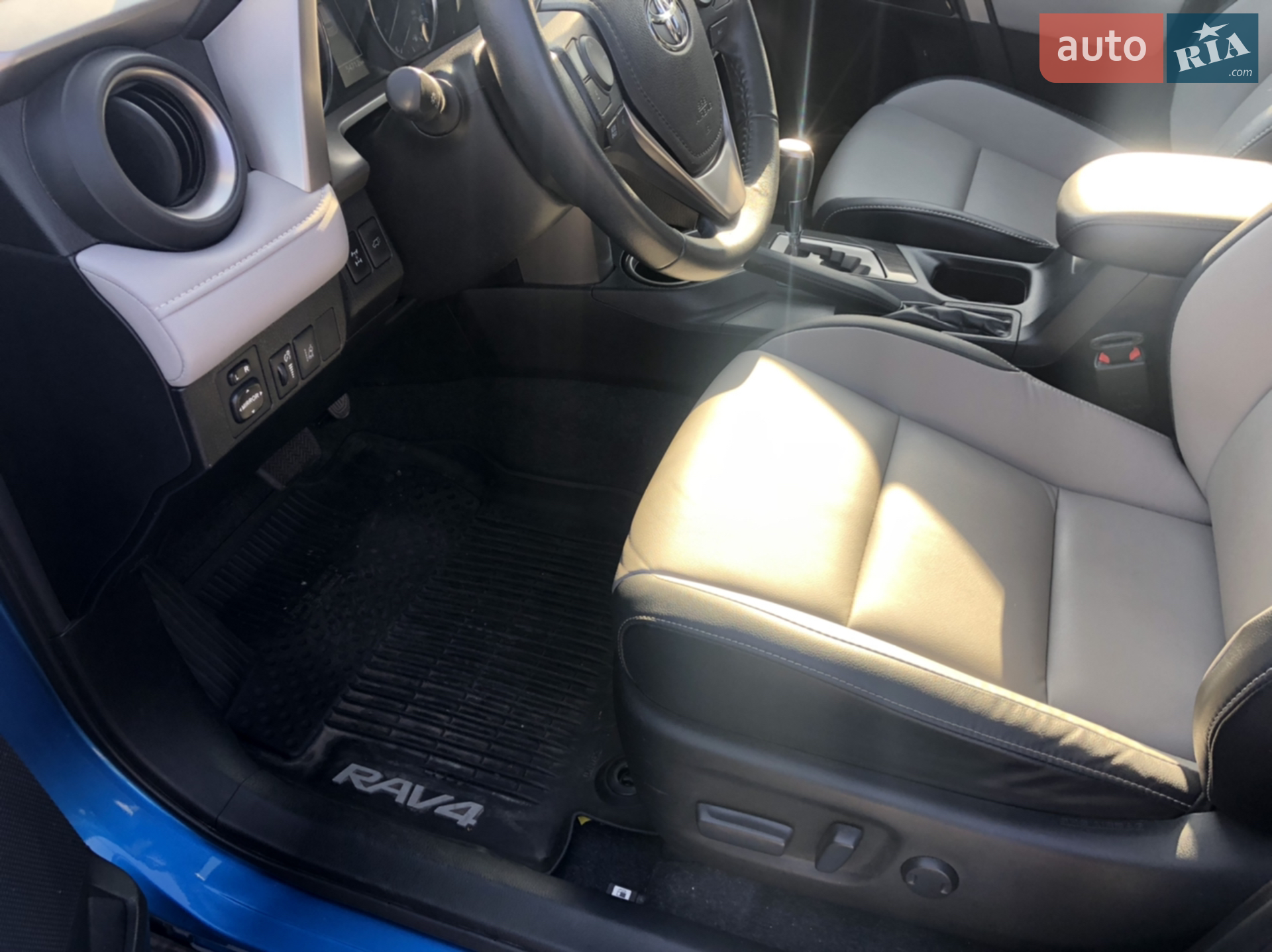 2017 Toyota RAV 4 - мініатюра 64