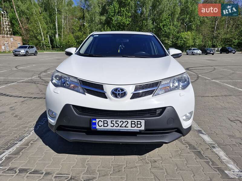 Позашляховик / Кросовер Toyota RAV4 2014 в Чернігові