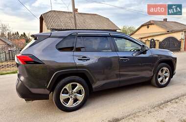 Внедорожник / Кроссовер Toyota RAV4 2020 в 
