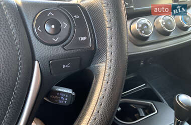 Позашляховик / Кросовер Toyota RAV4 2016 в 