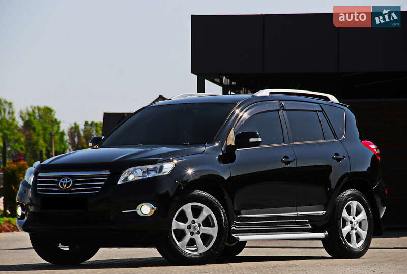 Toyota RAV4 2011