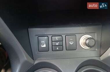Внедорожник / Кроссовер Toyota RAV4 2008 в 