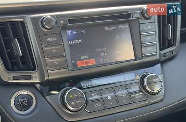 Внедорожник / Кроссовер Toyota RAV4 2013 в 
