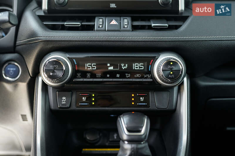 Позашляховик / Кросовер Toyota RAV4 2020 в Львові фото 25 Позашляховик / Кросовер Toyota RAV4 2020 в Львові