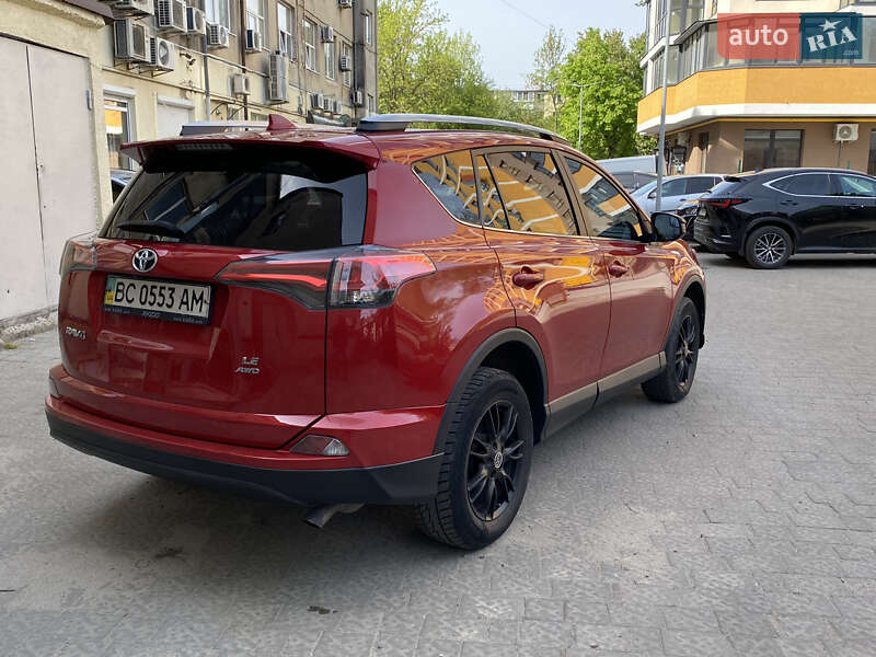 Внедорожник / Кроссовер Toyota RAV4 2016 в Львове