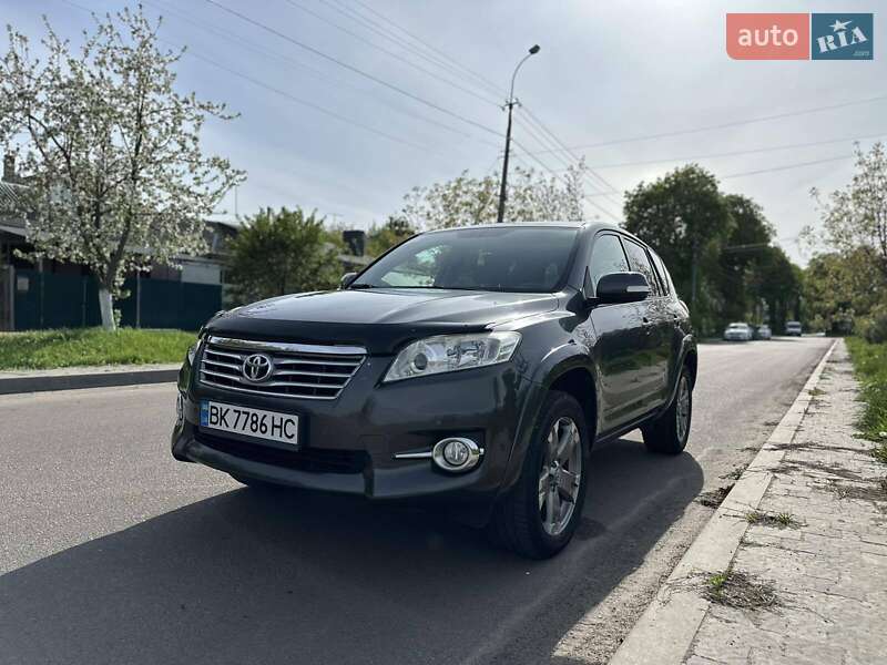 Toyota RAV4 2010