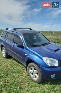Внедорожник / Кроссовер Toyota RAV4 2004 в Александрие