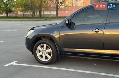 Внедорожник / Кроссовер Toyota RAV4 2008 в 