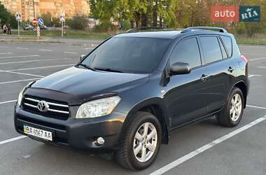 Внедорожник / Кроссовер Toyota RAV4 2008 в 