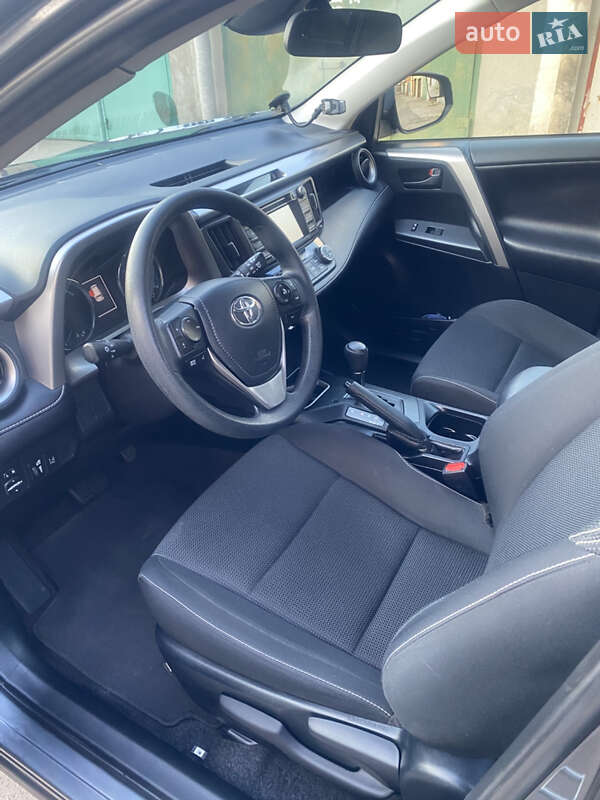 Позашляховик / Кросовер Toyota RAV4 2018 в Одесі