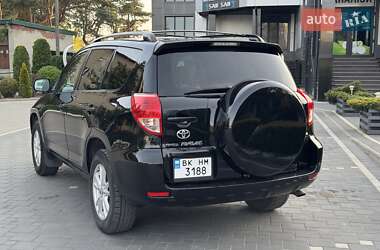 Внедорожник / Кроссовер Toyota RAV4 2007 в 