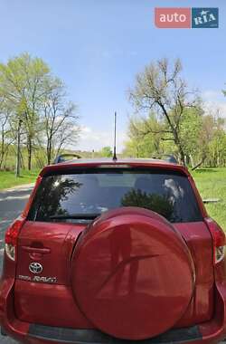 Внедорожник / Кроссовер Toyota RAV4 2007 в 