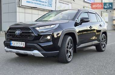 Внедорожник / Кроссовер Toyota RAV4 2021 в Киеве