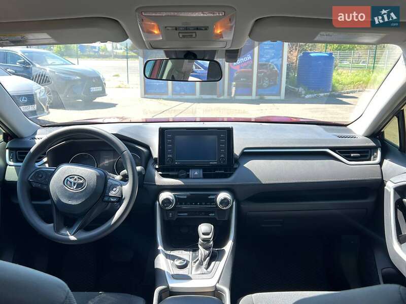 Позашляховик / Кросовер Toyota RAV4 2019 в Одесі