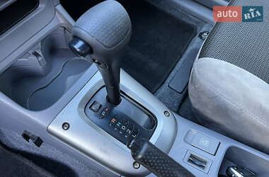 Внедорожник / Кроссовер Toyota RAV4 2003 в 