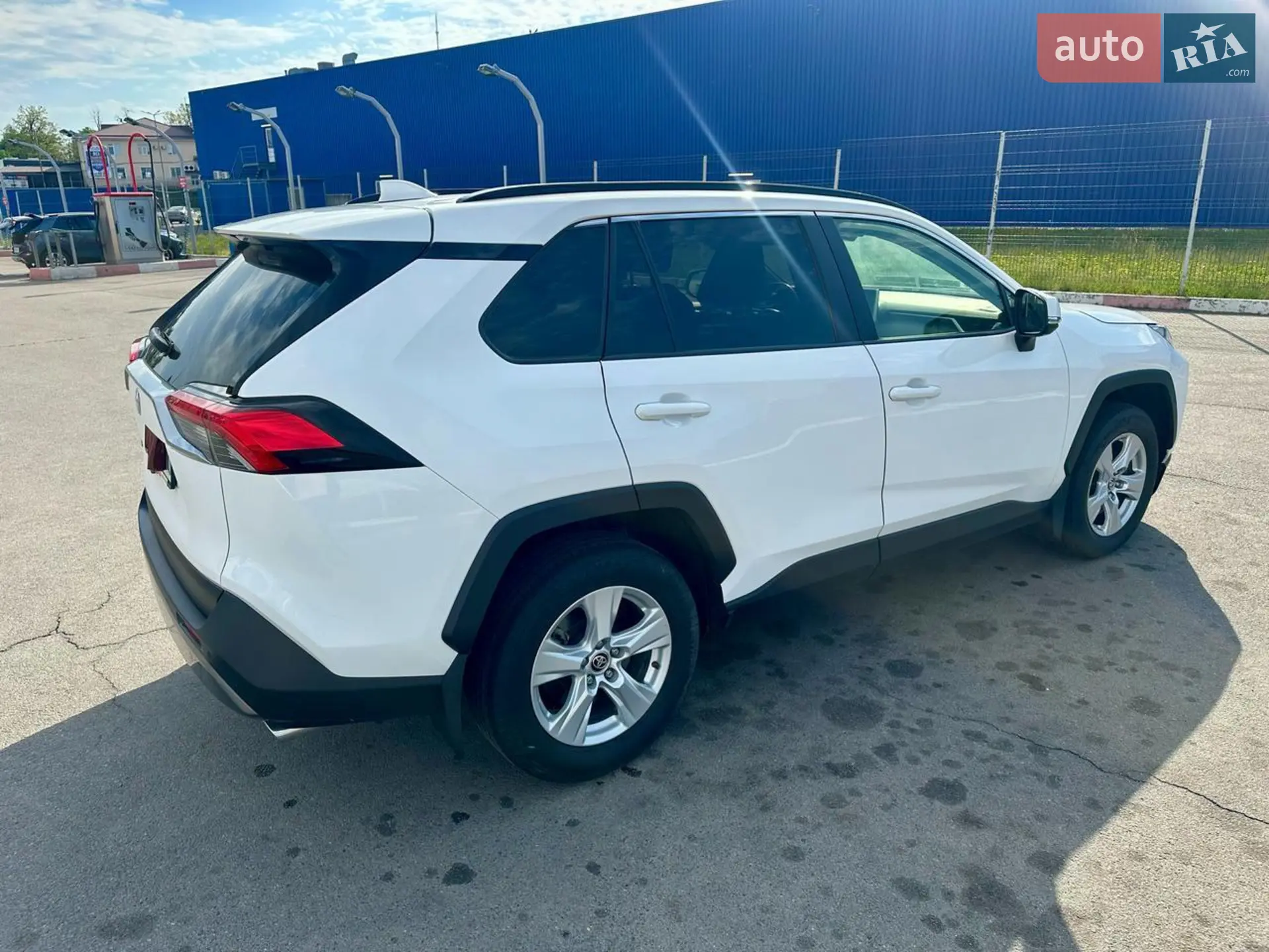 2021 Toyota RAV 4 - мініатюра 3