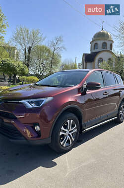 Позашляховик / Кросовер Toyota RAV4 2016 в Броварах