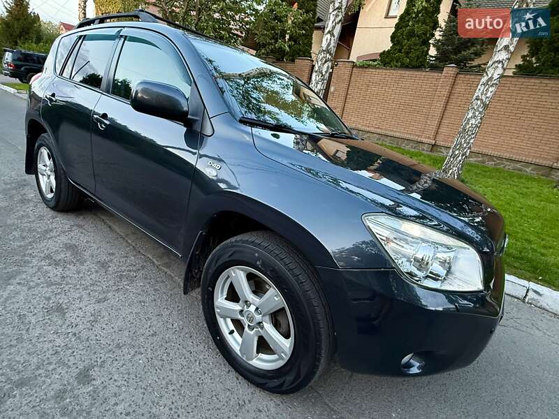 Позашляховик / Кросовер Toyota RAV4 2007 в Дніпрі