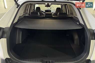 Внедорожник / Кроссовер Toyota RAV4 2023 в 