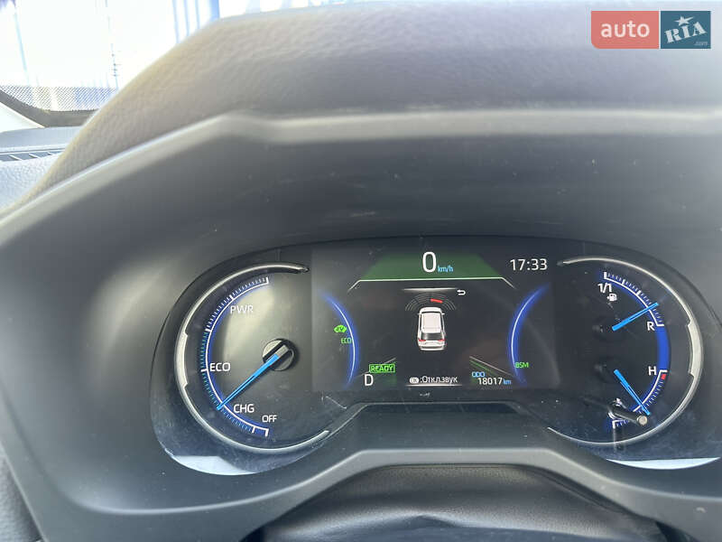 Позашляховик / Кросовер Toyota RAV4 2021 в Києві