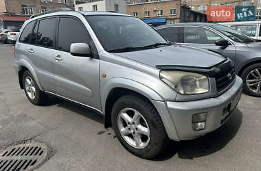 Позашляховик / Кросовер Toyota RAV4 2001 в Києві