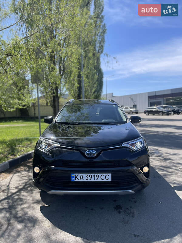Toyota RAV4 2017