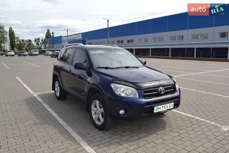 Позашляховик / Кросовер Toyota RAV4 2007 в Ромнах