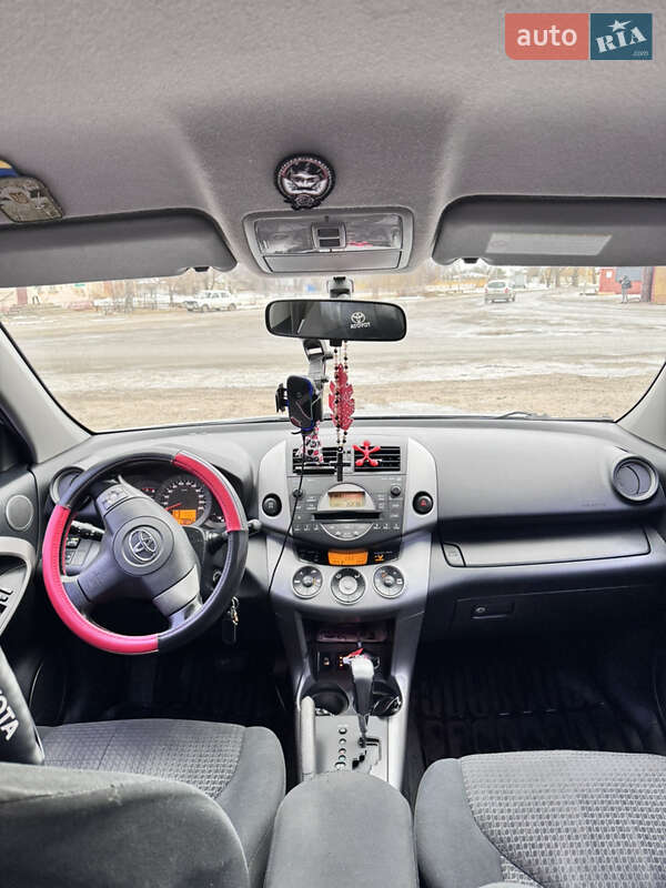 Внедорожник / Кроссовер Toyota RAV4 2007 в Перещепине