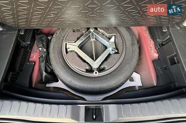 Позашляховик / Кросовер Toyota RAV4 2019 в 