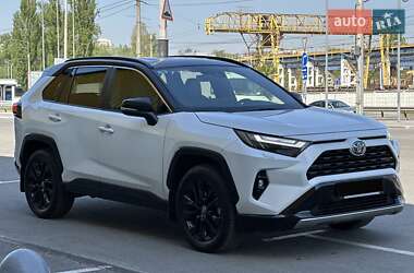 Позашляховик / Кросовер Toyota RAV4 2023 в Києві