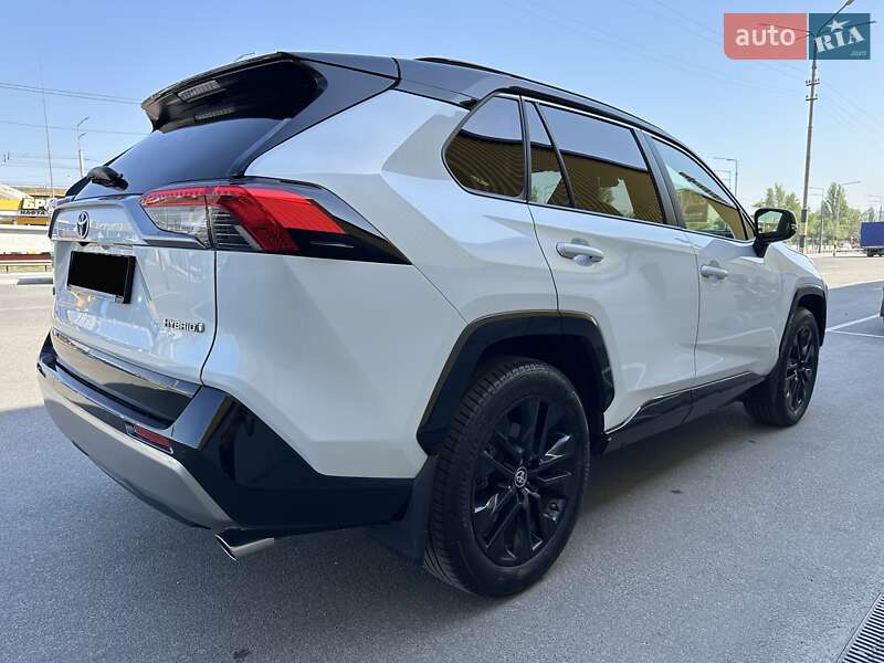 Внедорожник / Кроссовер Toyota RAV4 2023 в Киеве фото 5 Внедорожник / Кроссовер Toyota RAV4 2023 в Киеве
