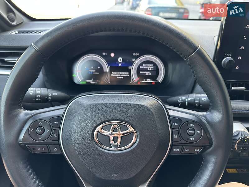 Внедорожник / Кроссовер Toyota RAV4 2023 в Киеве фото 18 Внедорожник / Кроссовер Toyota RAV4 2023 в Киеве