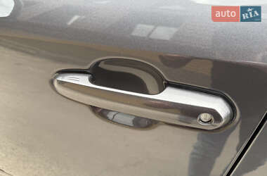 Внедорожник / Кроссовер Toyota RAV4 2023 в 