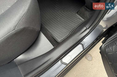 Внедорожник / Кроссовер Toyota RAV4 2023 в 