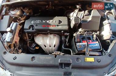Позашляховик / Кросовер Toyota RAV4 2007 в 