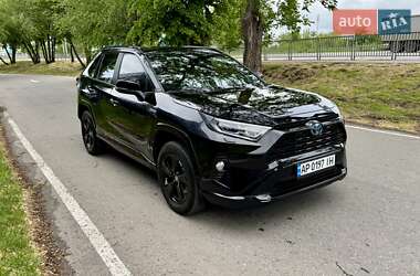 Внедорожник / Кроссовер Toyota RAV4 2020 в 