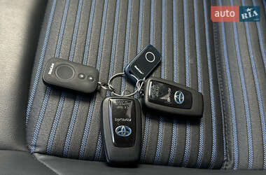 Внедорожник / Кроссовер Toyota RAV4 2020 в 