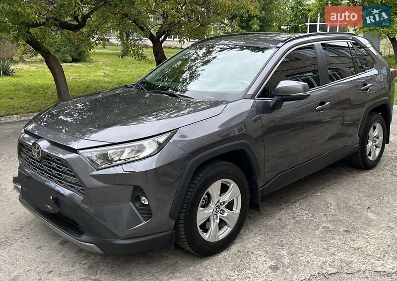 Toyota RAV4 2021