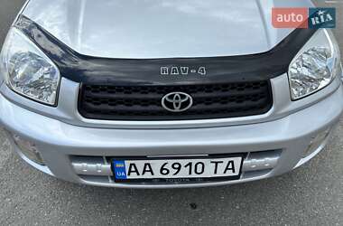 Внедорожник / Кроссовер Toyota RAV4 2003 в 