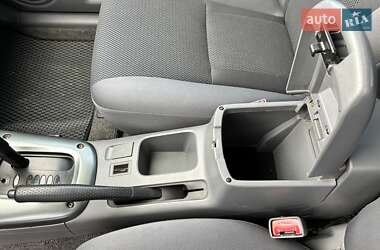 Внедорожник / Кроссовер Toyota RAV4 2003 в 
