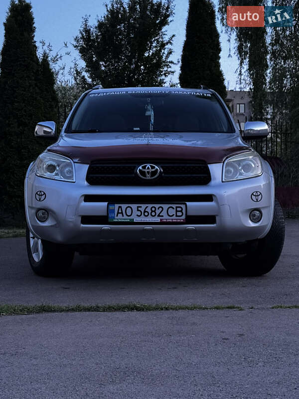 Внедорожник / Кроссовер Toyota RAV4 2006 в Ужгороде фото 8 Внедорожник / Кроссовер Toyota RAV4 2006 в Ужгороде