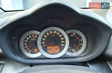 Позашляховик / Кросовер Toyota RAV4 2011 в 