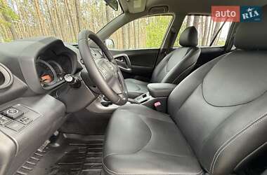 Позашляховик / Кросовер Toyota RAV4 2009 в 