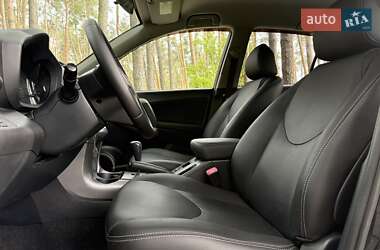 Позашляховик / Кросовер Toyota RAV4 2009 в 