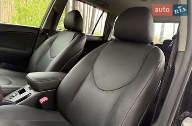 Позашляховик / Кросовер Toyota RAV4 2009 в 
