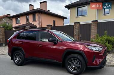 Внедорожник / Кроссовер Toyota RAV4 2018 в Киеве