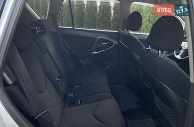 Внедорожник / Кроссовер Toyota RAV4 2008 в 
