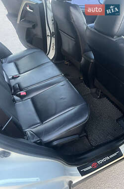 Внедорожник / Кроссовер Toyota RAV4 2013 в 