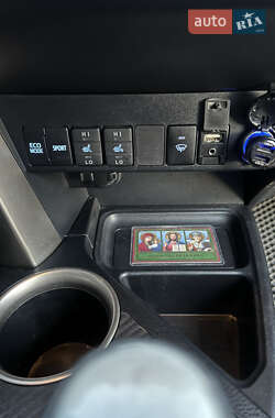 Внедорожник / Кроссовер Toyota RAV4 2013 в 
